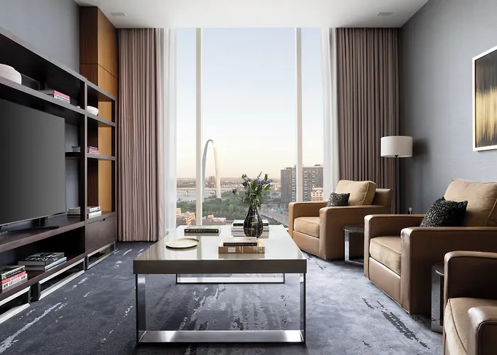 Four Seasons St. Louis